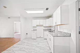 11727 162nd Terrace, Mc Alpin, FL 32062 - Photo 4