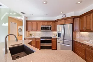 1144 Darlington Oak Dr NE, Saint Petersburg, FL 33703 - Photo 16