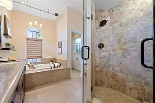 1144 Darlington Oak Dr NE, Saint Petersburg, FL 33703 - Photo 30