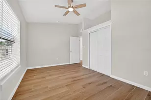 2547 Loma Linda St, Sarasota, FL 34239 - Photo 16