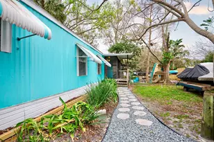 6427 W Richard Dr, Weeki Wachee, FL 34607 - Photo 4