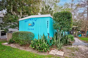 6427 W Richard Dr, Weeki Wachee, FL 34607 - Photo 1