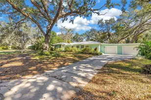 1019 Woodcrest Ave, Clearwater, FL 33756 - Photo 2
