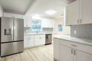 8917 N Highland Ave, Tampa, FL 33604 - Photo 16