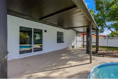10906 N 28th Street, Tampa, FL 33612 - Photo 32
