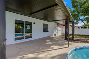 10906 N 28th St, Tampa, FL 33612 - Photo 32