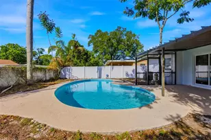 10906 N 28th St, Tampa, FL 33612 - Photo 36