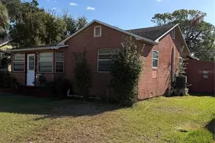 818 40th Ave S, Saint Petersburg, FL 33705 - Photo 2