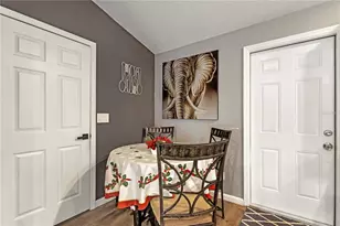 39403 Lincoln Ave, Zephyrhills, FL 33542 - Photo 22