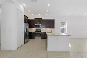 30588 Chesapeake Bay Dr, Wesley Chapel, FL 33543 - Photo 8