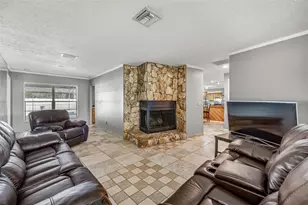 4023 Windtree Dr, Tampa, FL 33624 - Photo 10