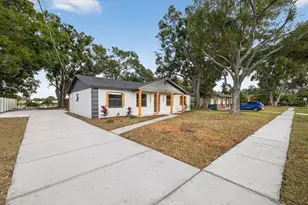6107 Cole Dr, Tampa, FL 33634 - Photo 6