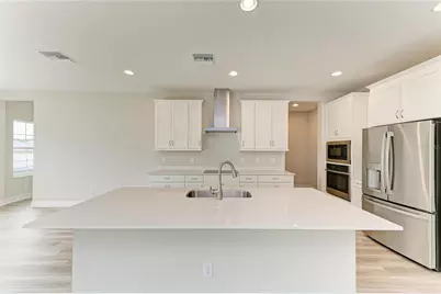 10186 Surrey Rose Drive, San Antonio, FL 33576 - Photo 12