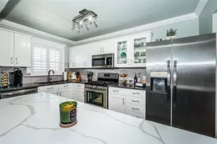 3010 59th St S, Gulfport, FL 33707 - Photo 18