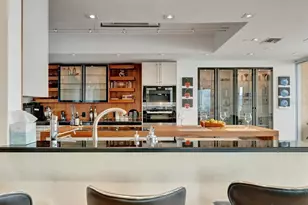 555 5th Ave NE, Saint Petersburg, FL 33701 - Photo 10