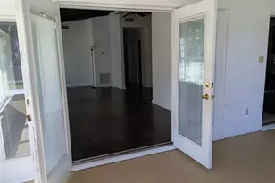 10611 Dixon Dr, Seminole, FL 33772 - Photo 8