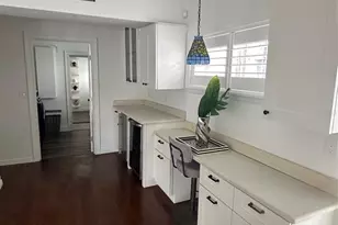 2610 S Dundee St, Tampa, FL 33629 - Photo 10