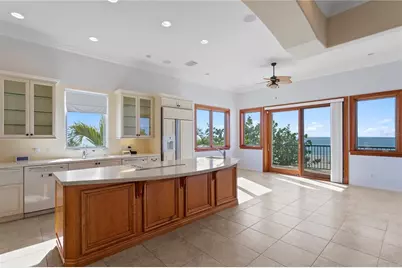 9546 W Gulf Boulevard, Treasure Island, FL 33706 - Photo 10