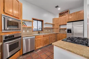 201 Blanca Ave, Tampa, FL 33606 - Photo 12
