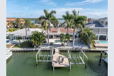 17352 Kennedy Drive, North Redington Beach, FL 33708 - Photo 4