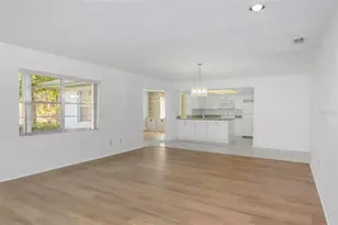 2024 Heathfield Cir, Sun City Center, FL 33573 - Photo 14