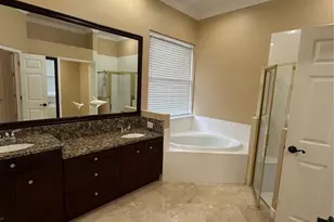 7729 Aralia Way, Seminole, FL 33777 - Photo 14