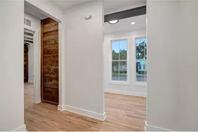 2111 W Cleveland Street, Tampa, FL 33606 - Photo 14