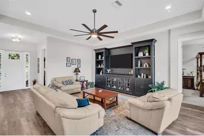 9840 W Bay Street, Seminole, FL 33776 - Photo 6