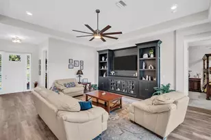 9840 W Bay St, Seminole, FL 33776 - Photo 6