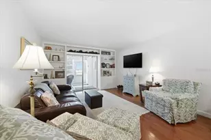 400 Glennes Ln, Dunedin, FL 34698 - Photo 18