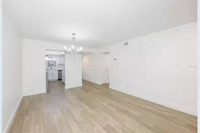3656 Lake Bayshore Dr, Bldg K #319, Bradenton, FL 34205 - Photo 10