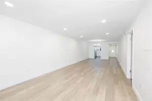 3656 Lake Bayshore Dr Bldg K, Bradenton, FL 34205 - Photo 12