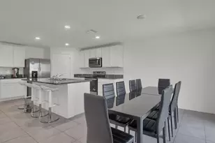 16762 Sunburst Lake St, Wimauma, FL 33598 - Photo 8