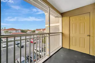 18001 Richmond Pl Dr, Tampa, FL 33647 - Photo 28