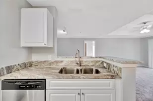 18001 Richmond Pl Dr, Tampa, FL 33647 - Photo 10