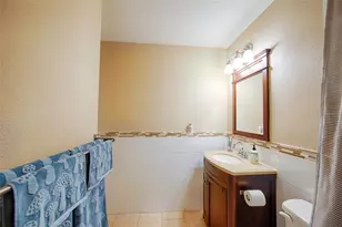 1860 Massachusetts Ave NE, Saint Petersburg, FL 33703 - Photo 22