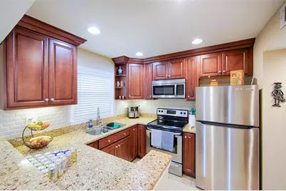 1860 Massachusetts Avenue NE #224, Saint Petersburg, FL 33703 - Photo 8