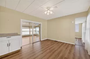 38644 Remora Ave, Zephyrhills, FL 33542 - Photo 16