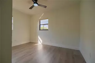 2118 W Sewaha St, Tampa, FL 33612 - Photo 12