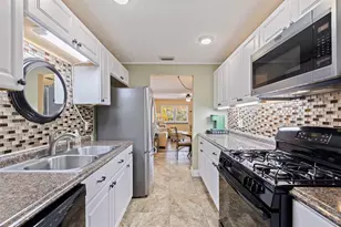 10035 63rd Ave N, Saint Petersburg, FL 33708 - Photo 16