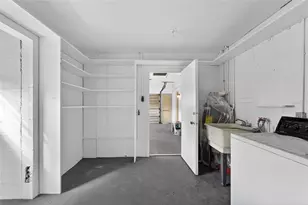 705 Churchill Pl, Sun City Center, FL 33573 - Photo 48