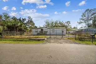 7019 50th Ave S, Tampa, FL 33619 - Photo 4