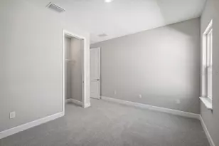 35056 Emberview Dr, Zephyrhills, FL 33541 - Photo 16