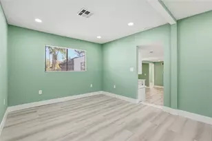 12313 Taliaferro Ave, Tampa, FL 33612 - Photo 10