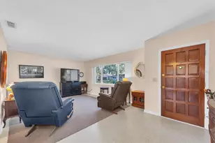 1824 Chateau Dr W, Clearwater, FL 33756 - Photo 2