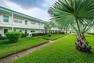 5267 81st St N, Saint Petersburg, FL 33709 - Photo 2