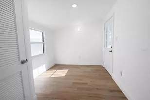 6580 10th Ave Terrace S, Saint Petersburg, FL 33707 - Photo 10