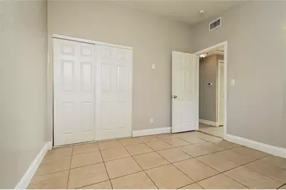 3521 Schwalbe Drive, Sarasota, FL 34235 - Photo 12