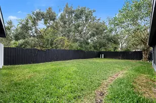 611 Huntington St, Brandon, FL 33511 - Photo 28