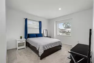 611 Huntington St, Brandon, FL 33511 - Photo 14